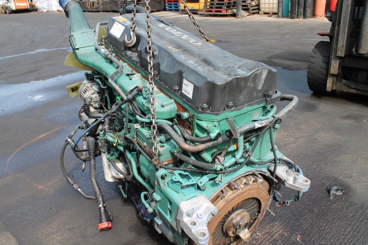 Двигатель д9 Вольво