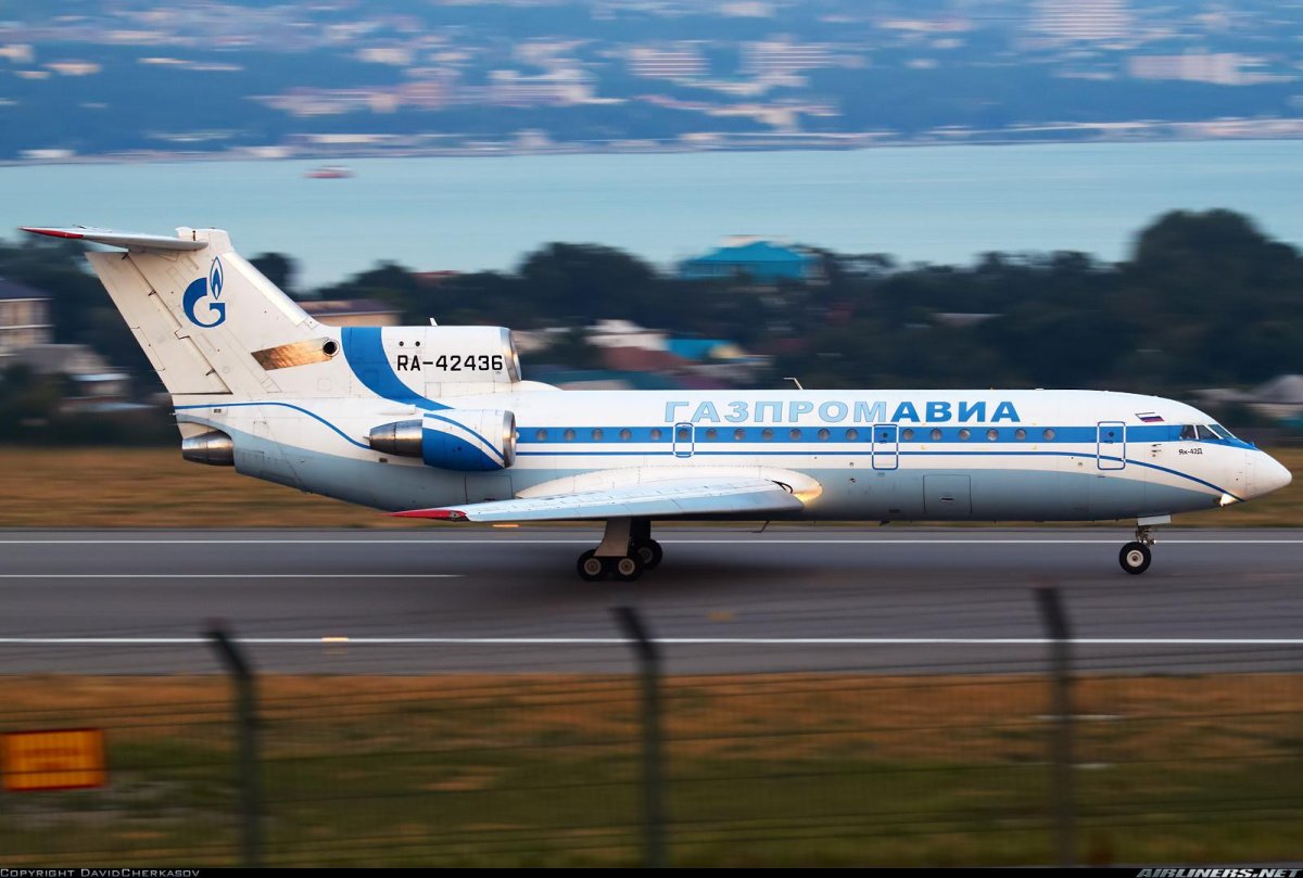 Як 42 Кубанские авиалинии