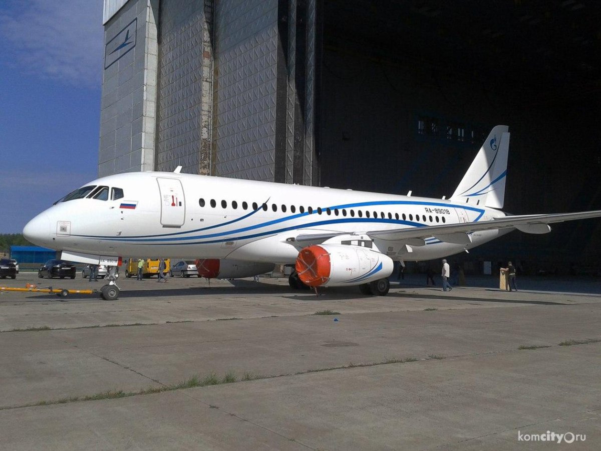 Самолет Газпромавиа