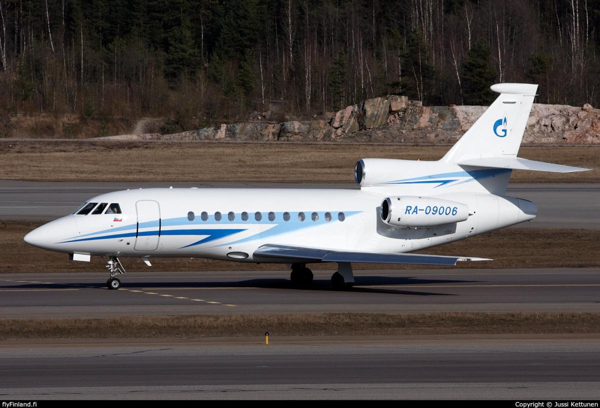 Dassault Falcon 900
