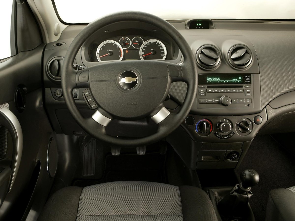 Chevrolet Aveo 2008 салон
