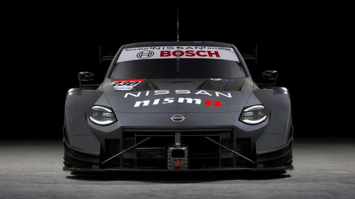 Nissan z gt500