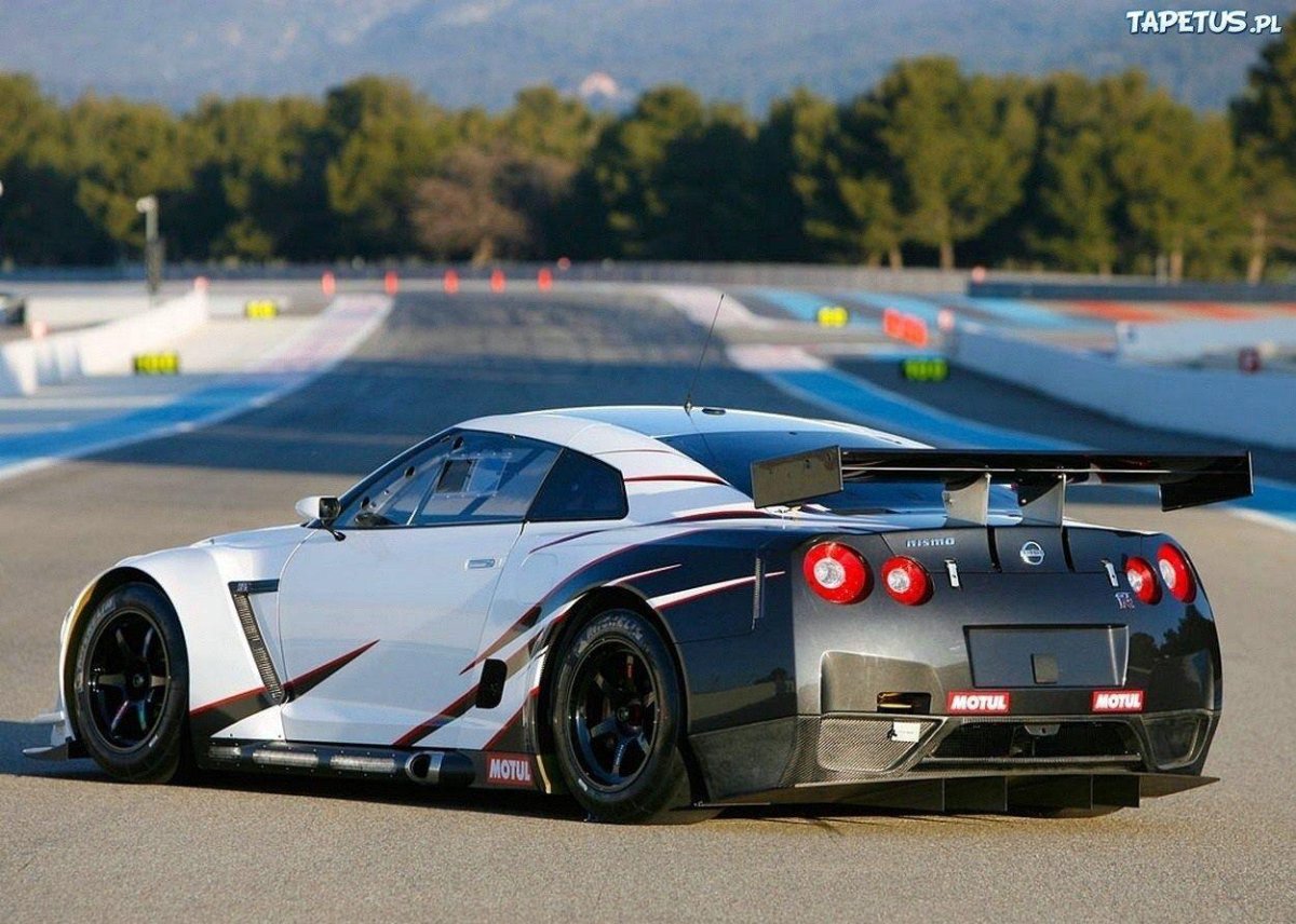 Nissan GTR gt1