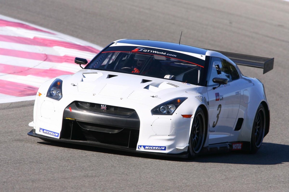 Nissan GTR gt1
