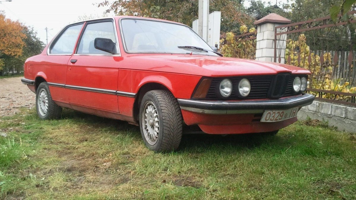 БМВ 3 акула 1989