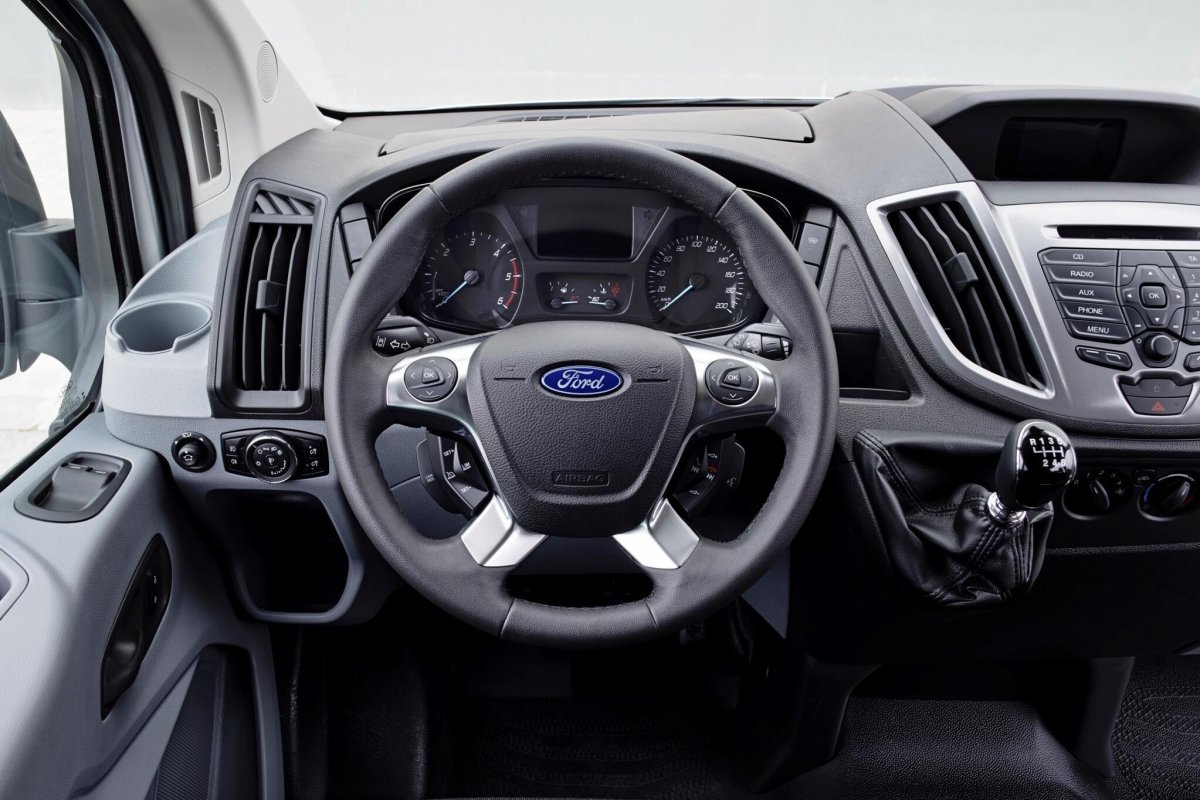 Форд Транзит 2015 2.2 дизель