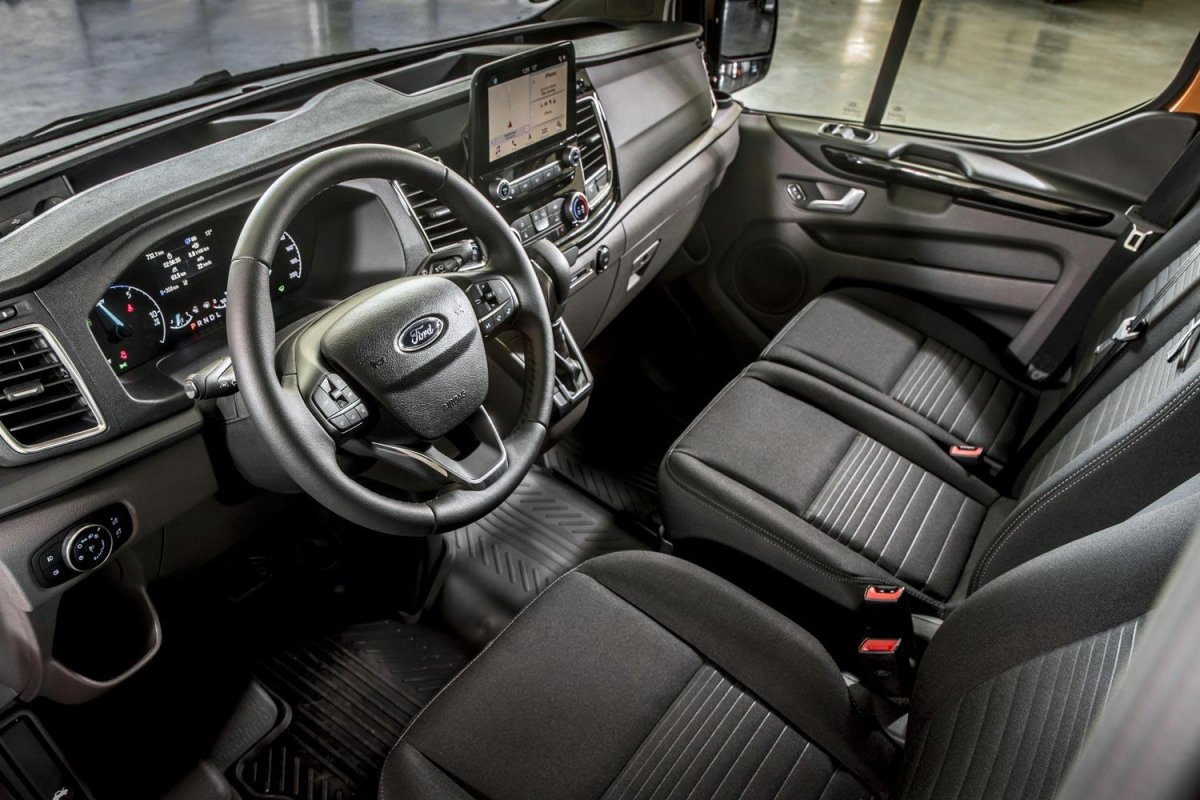 Ford Transit 2021 салон