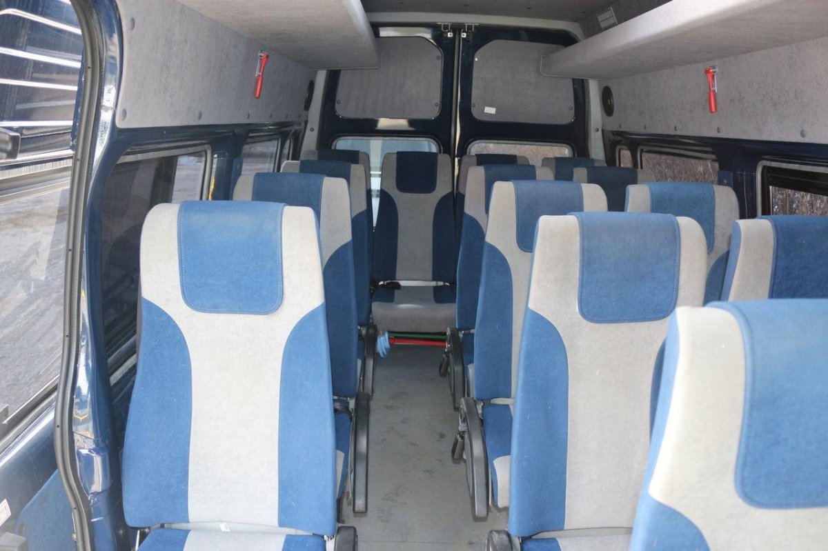 Форд Транзит 17 мест салон