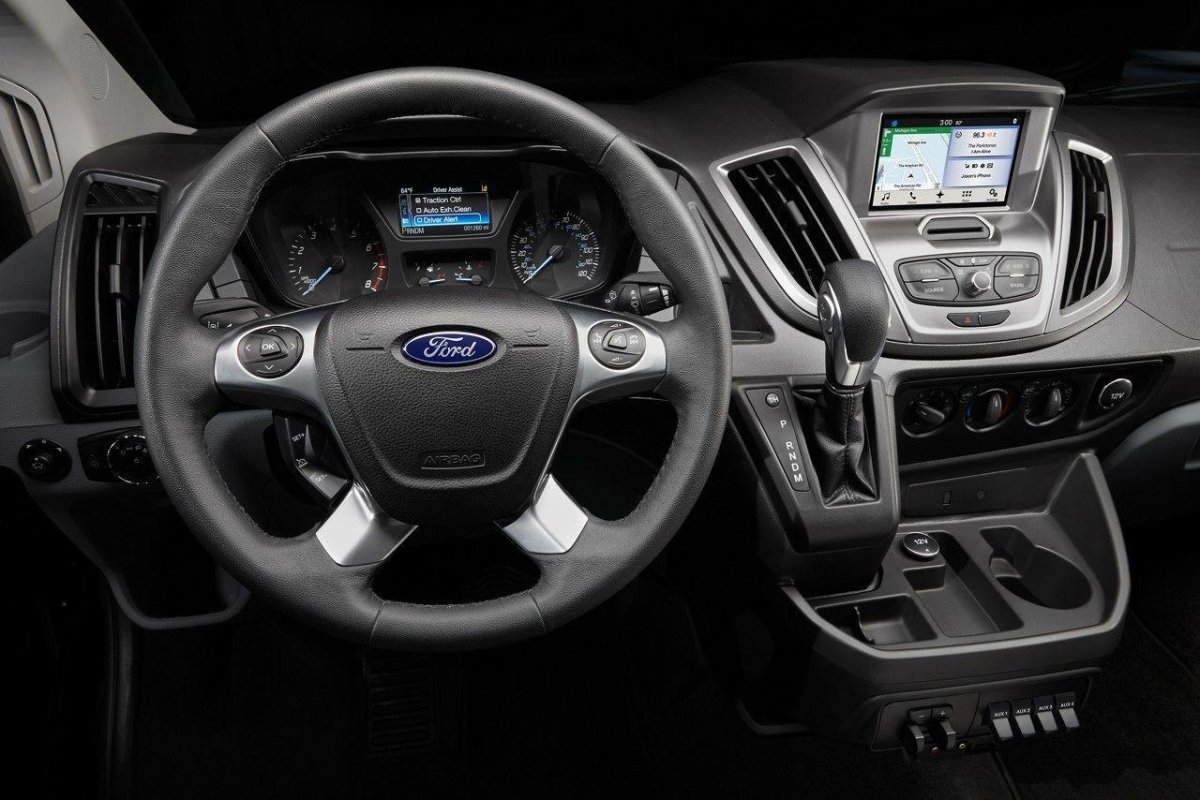 Ford Transit 2016 салон