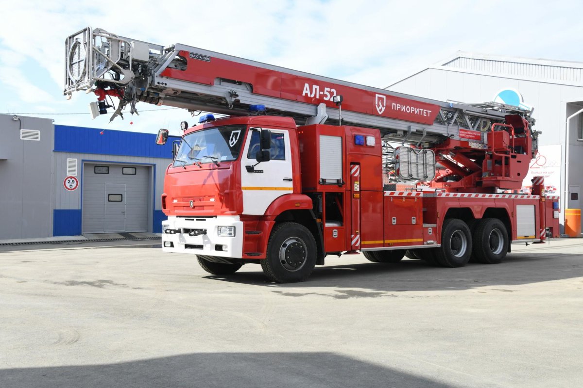 Автолестница пожарная ал-60 Tatra-t815