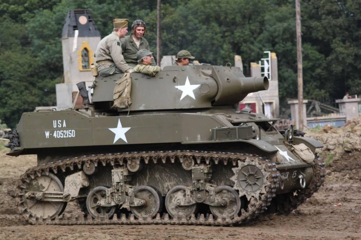 САУ м8 Скотт