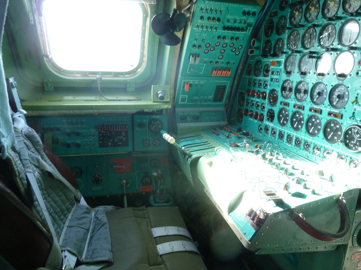 Ту-95мс кабина