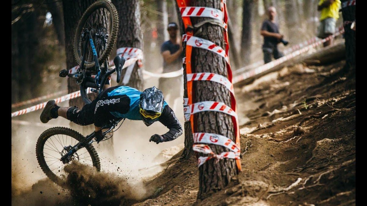 Даунхилл (скоростной спуск)