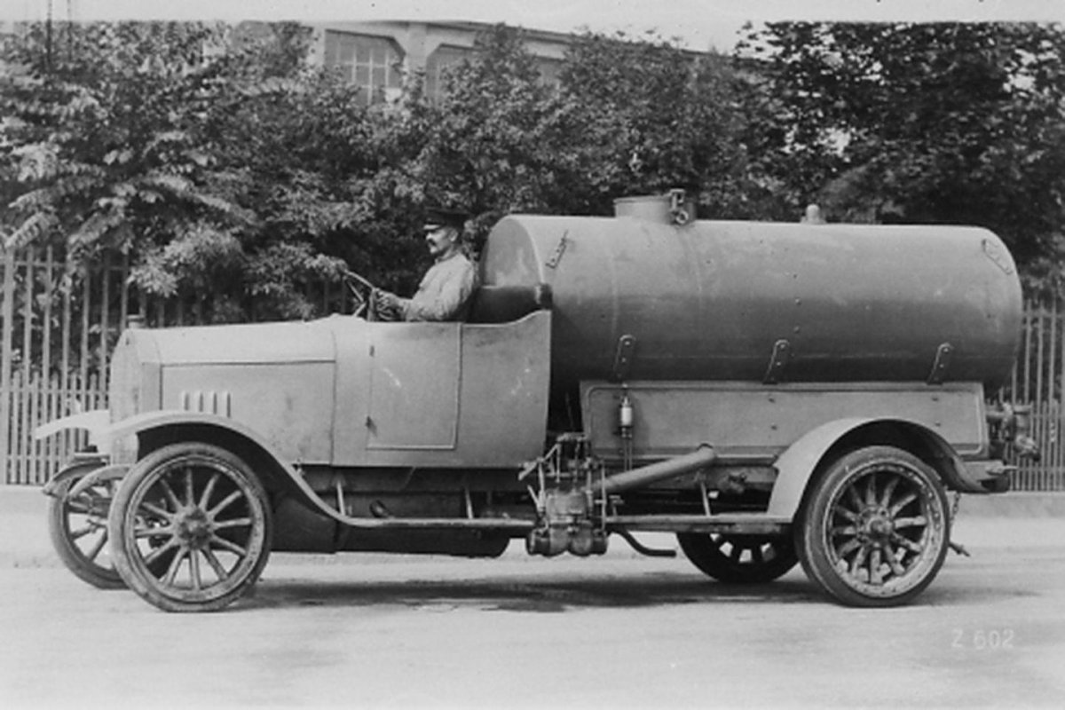 Готлиб Даймлер первый грузовик