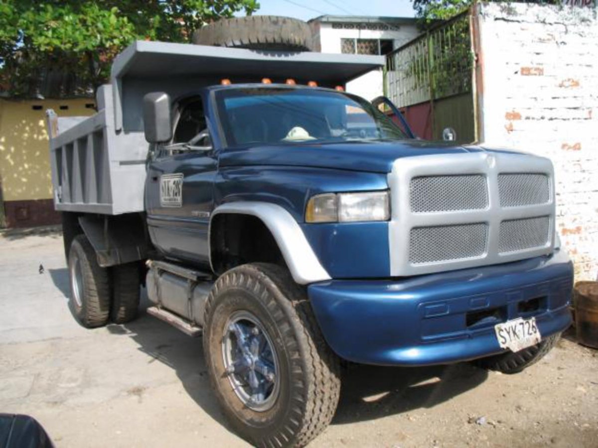 Dodge Ram 6500