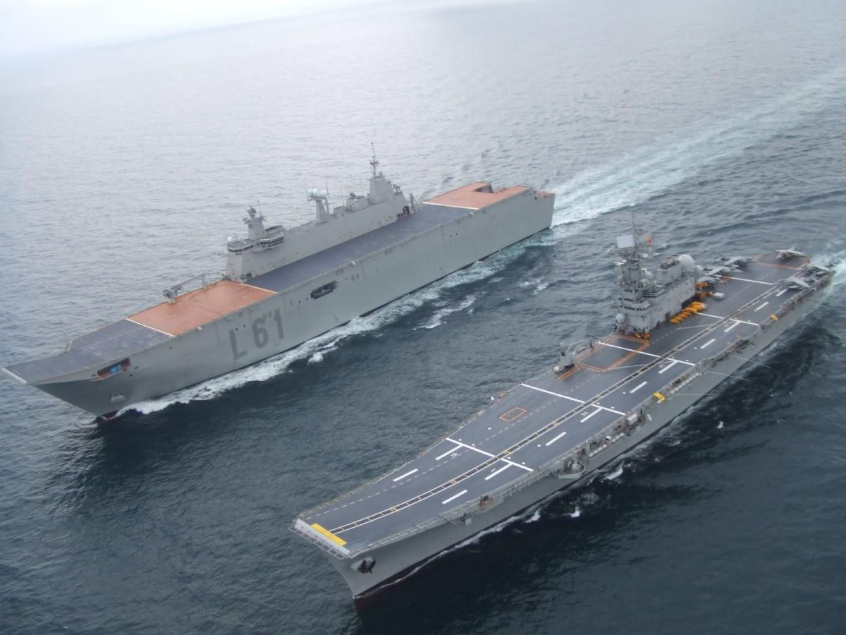 Авианосец Испании Хуан Карлос