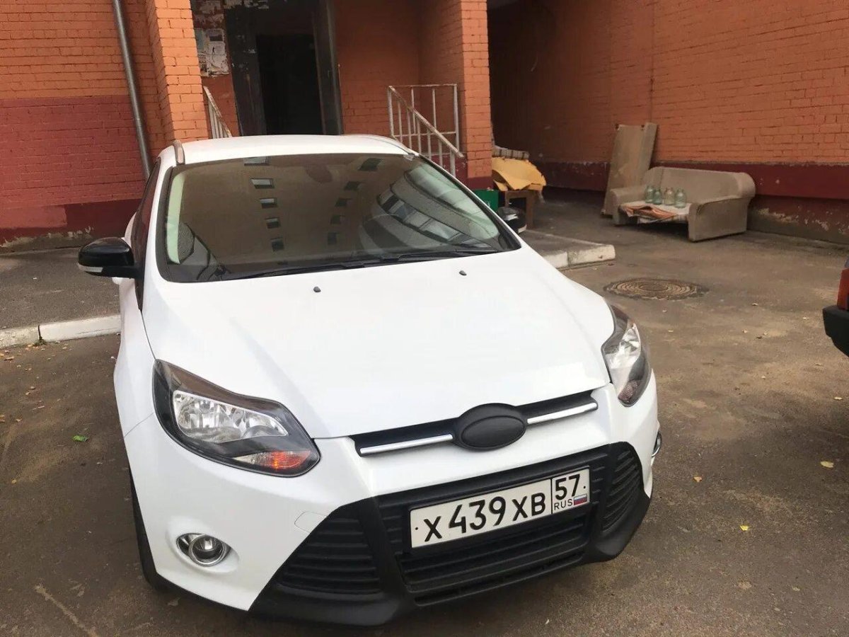 Фокус 3 черная крыша