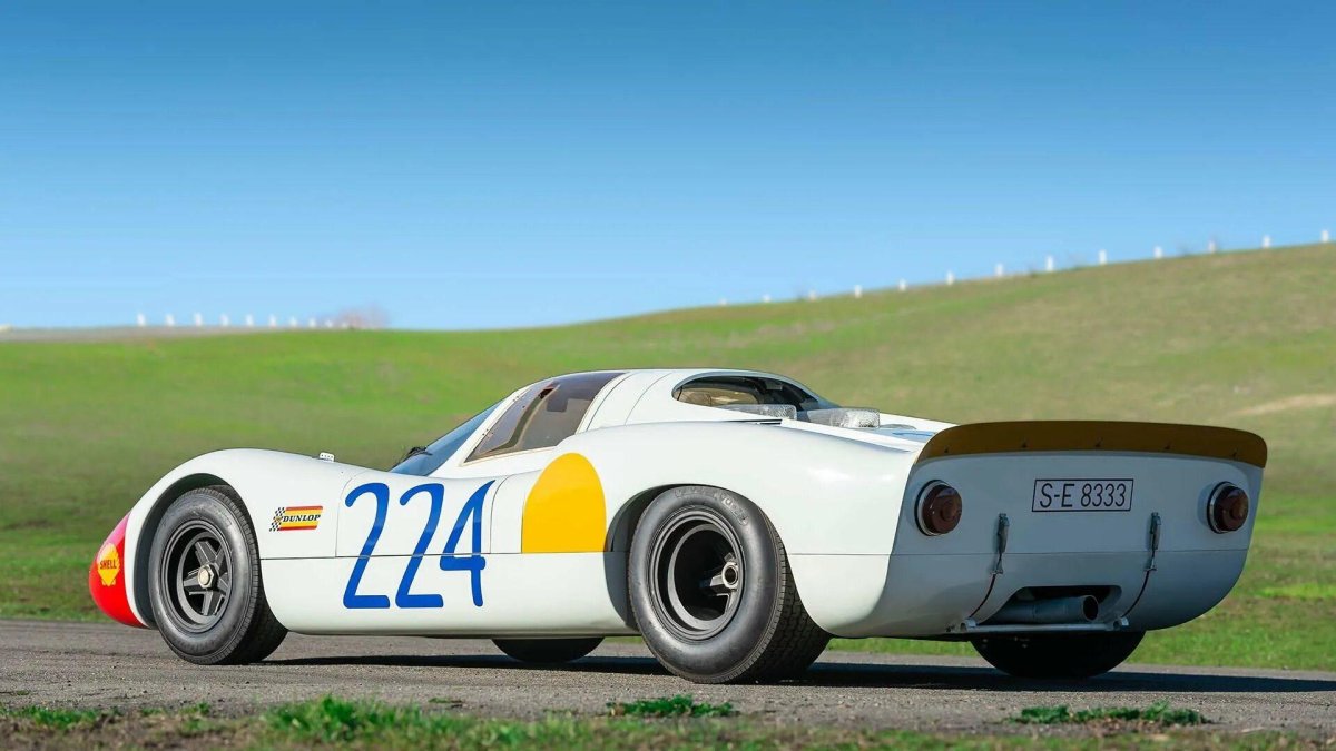 Porsche 907
