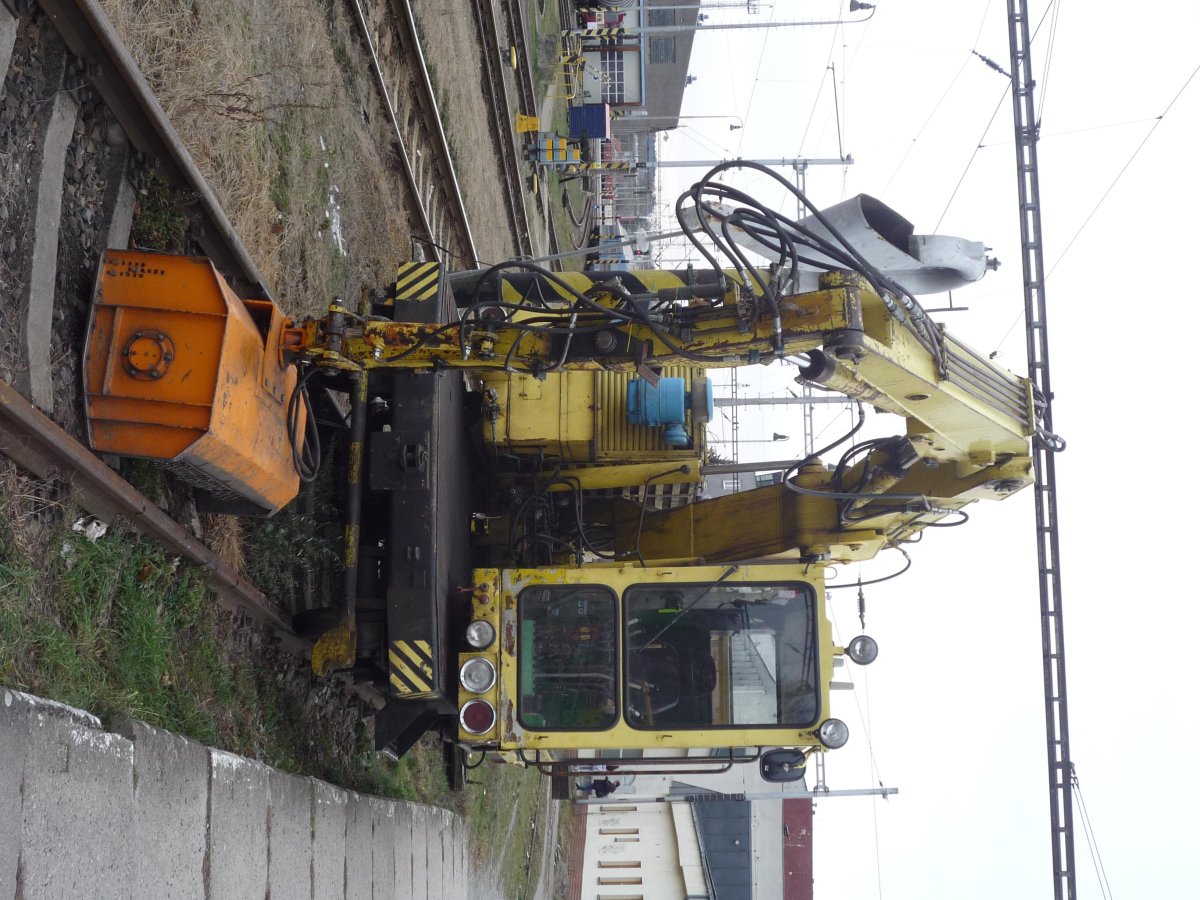 Железнодорожный экскаватор svp74/233