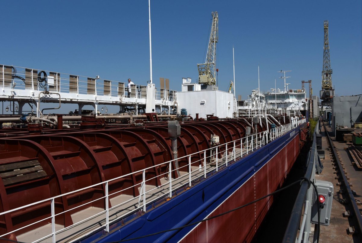 Танкер-химовоз проекта 00216м