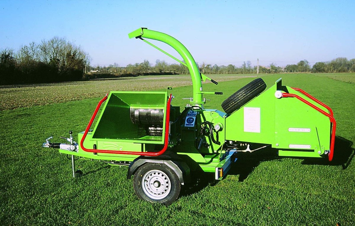 Измельчитель веток Greenmech