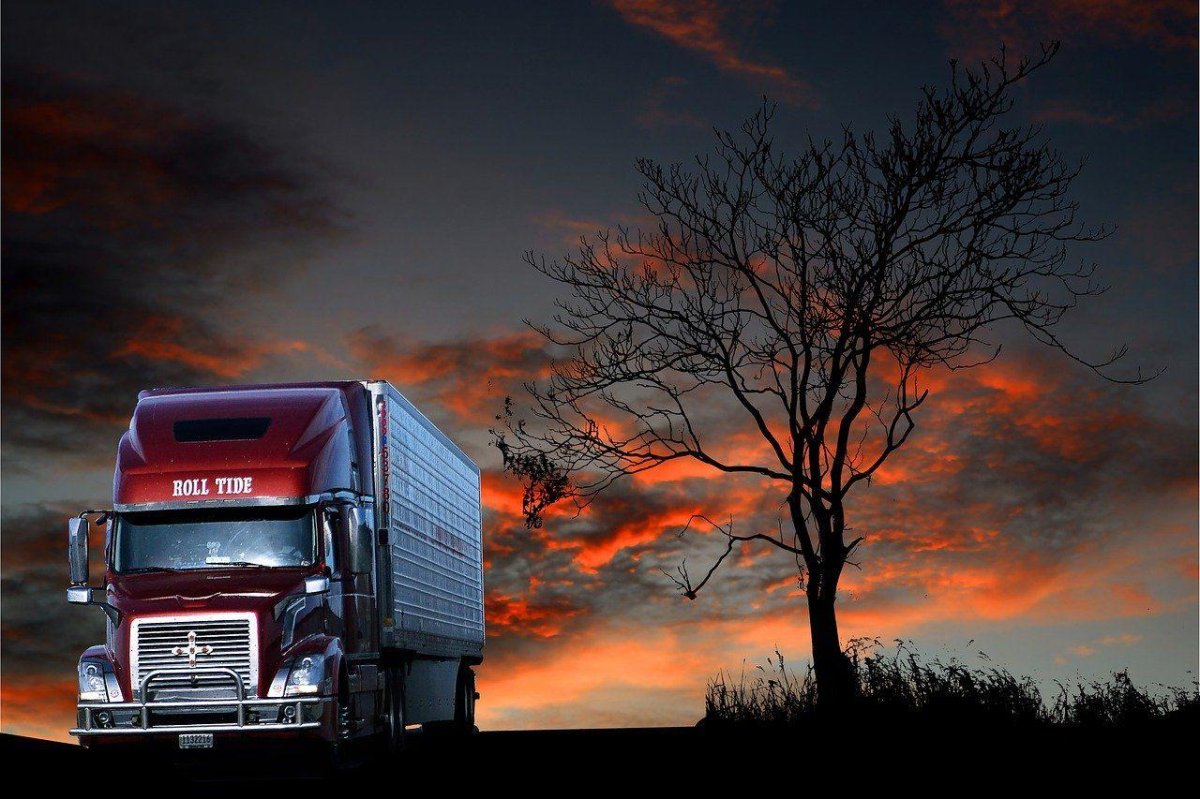 Грузовые машины