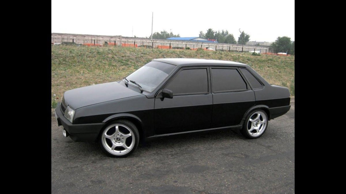 ВАЗ 21099 черная -90