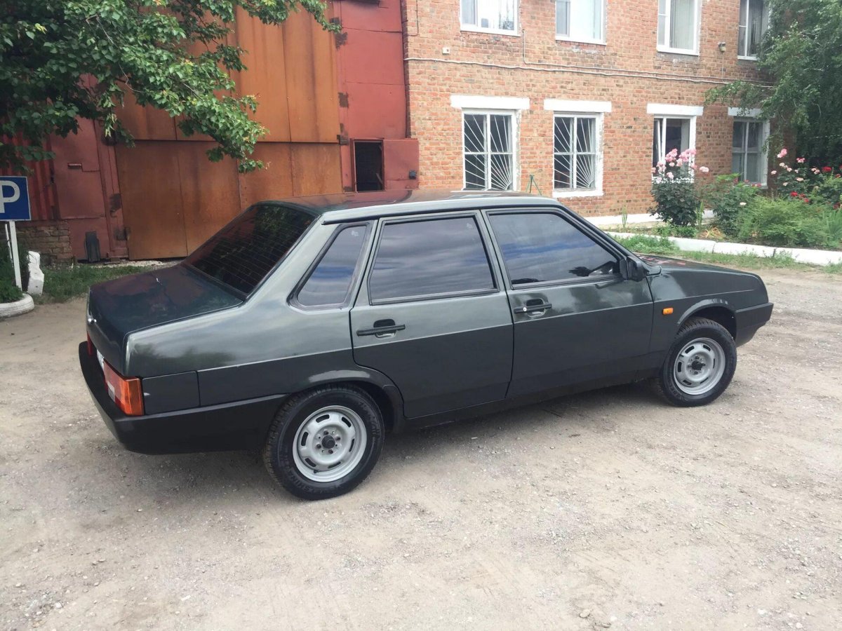 Лада 99 черная