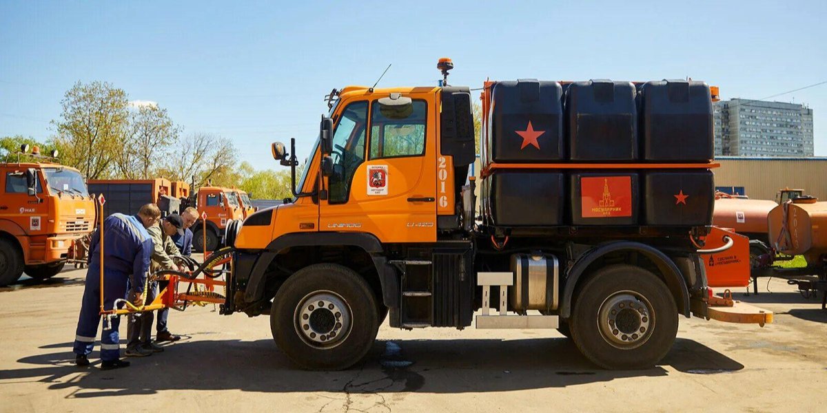 Поливомоечная машина МД 433-03