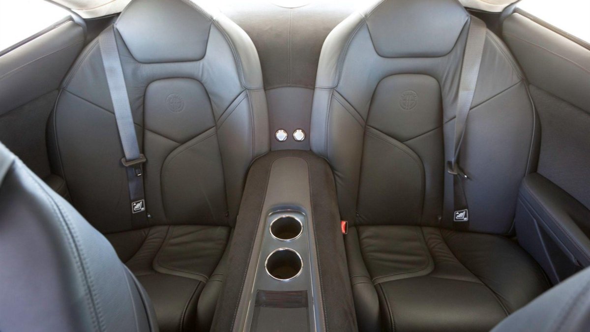 Fisker Karma салон