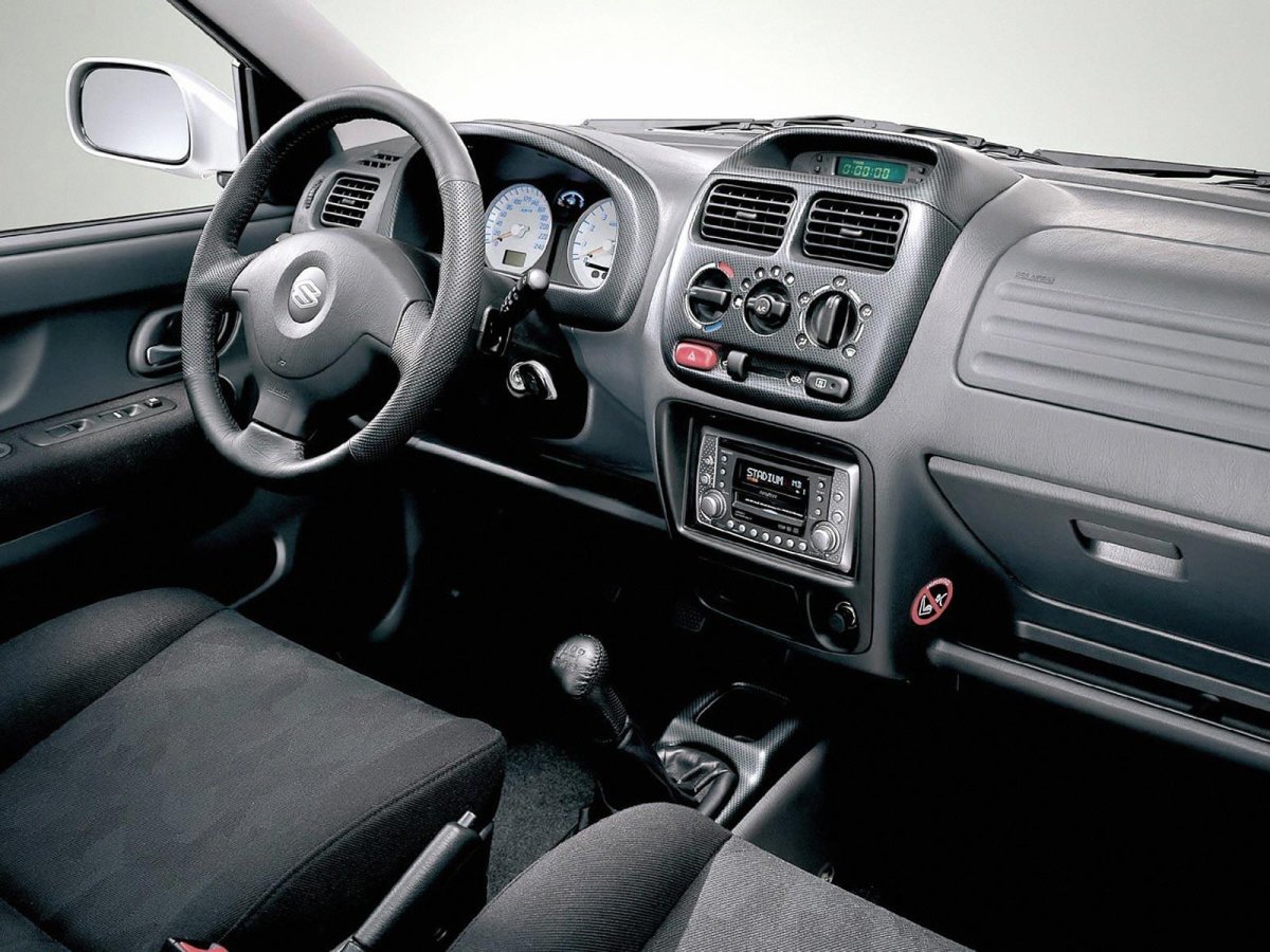 Suzuki Ignis 2 салон