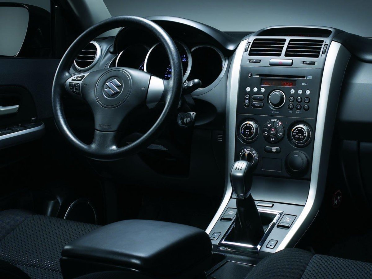 Grand Vitara 2008 салон