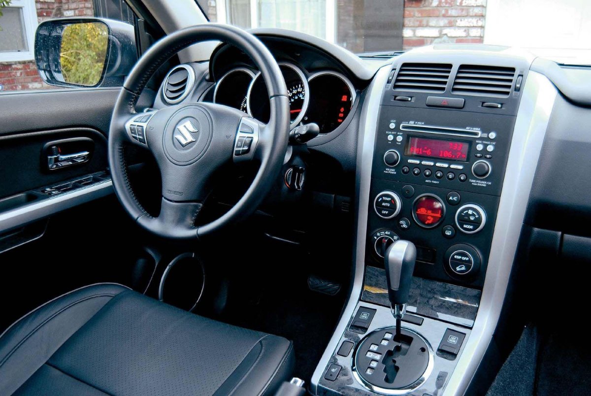 Suzuki Grand Vitara 2006 салон