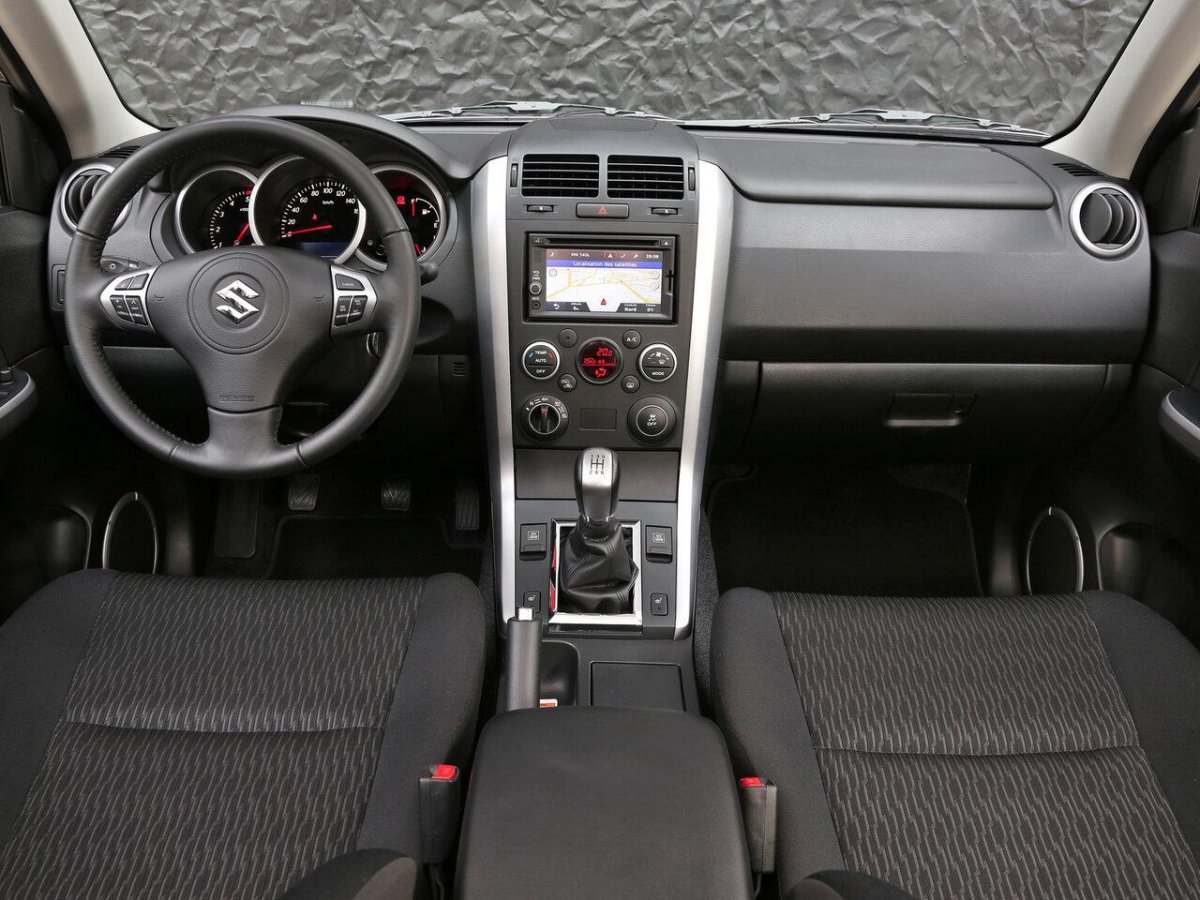 Grand Vitara 2008 салон
