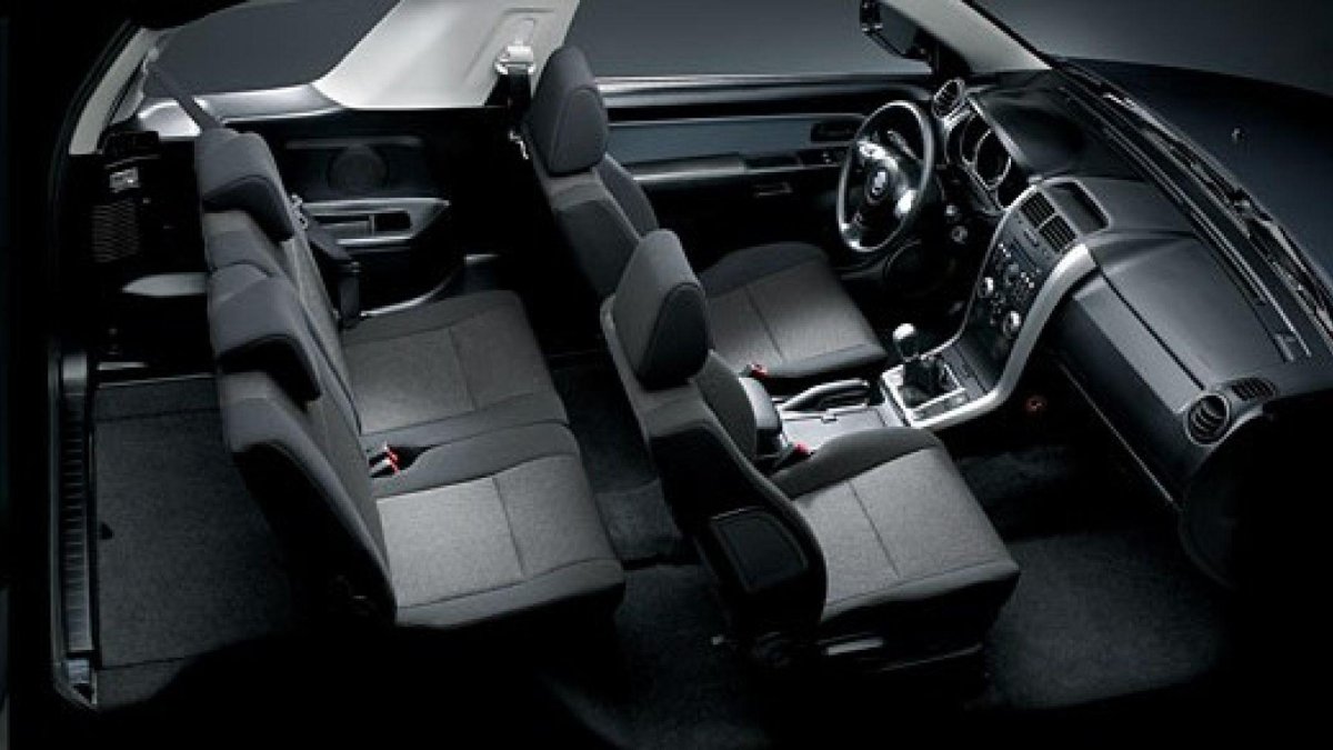 Suzuki Grand Vitara III салон
