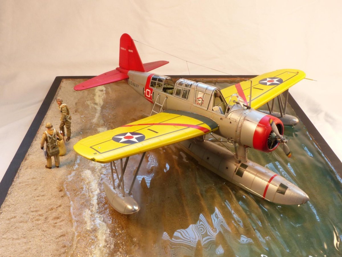 Модель самолета 1:32 Kingfisher Kitty Hawk