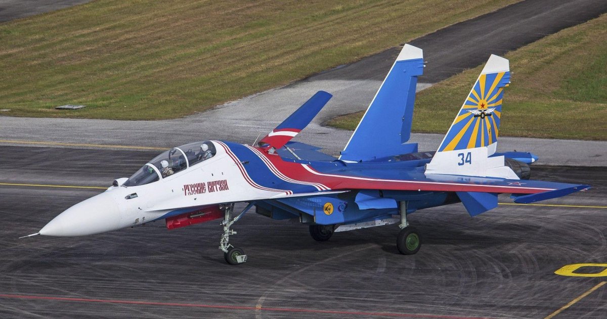 Истребитель Су-30