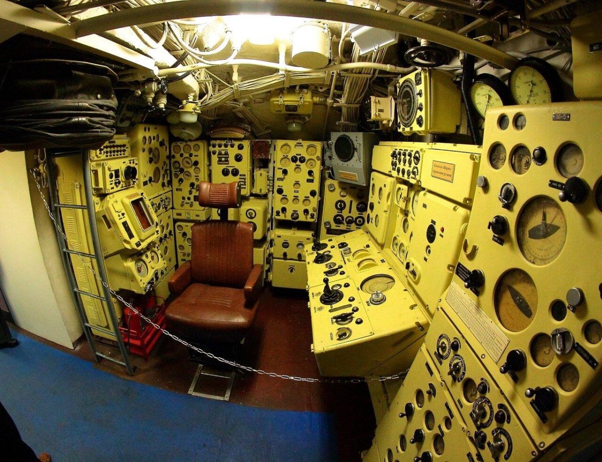 Внутри подводной лодки Барракуда