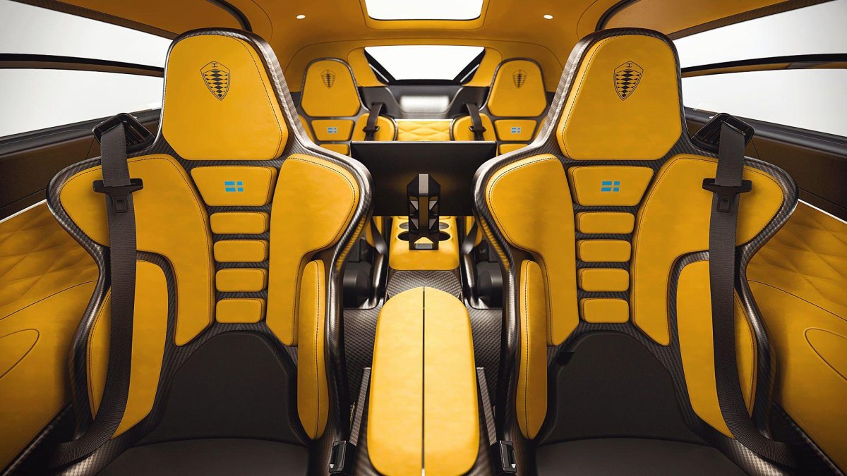 Кенигсегг 2021 Gemera