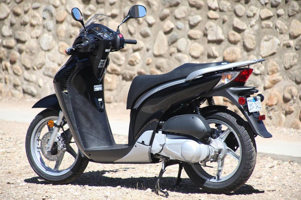 Honda sh150i