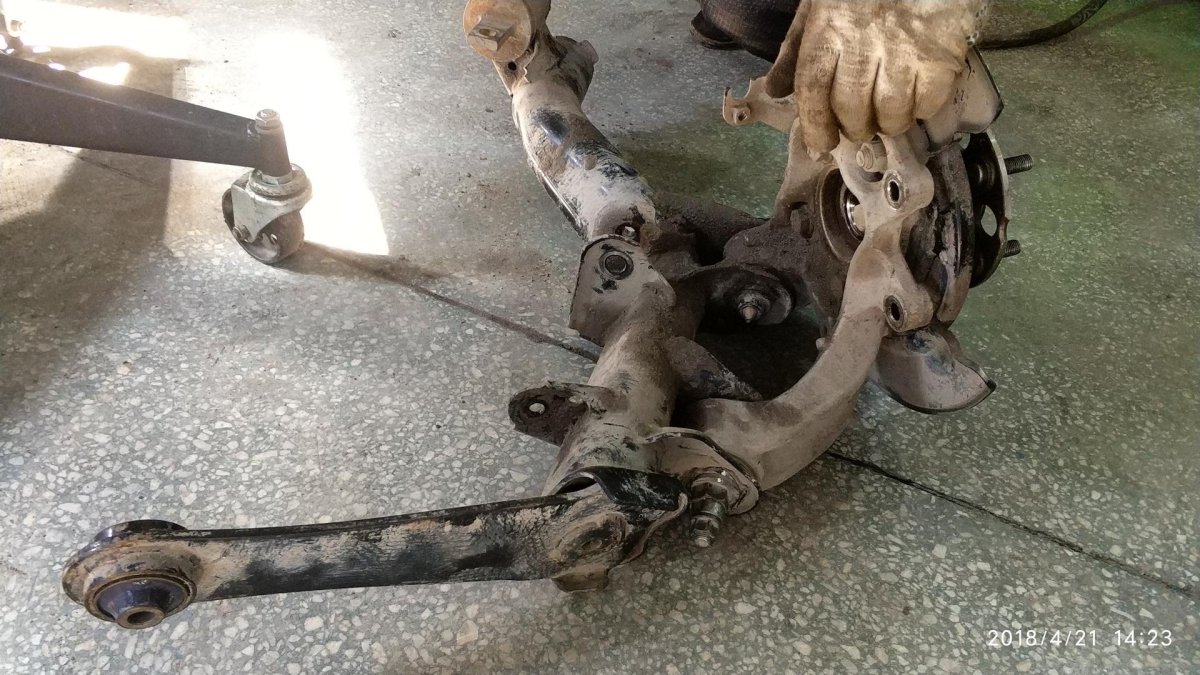 Honda CR-V задняя подвеска