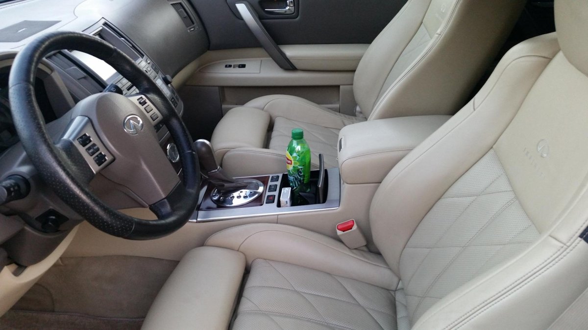 Инфинити fx45 салон