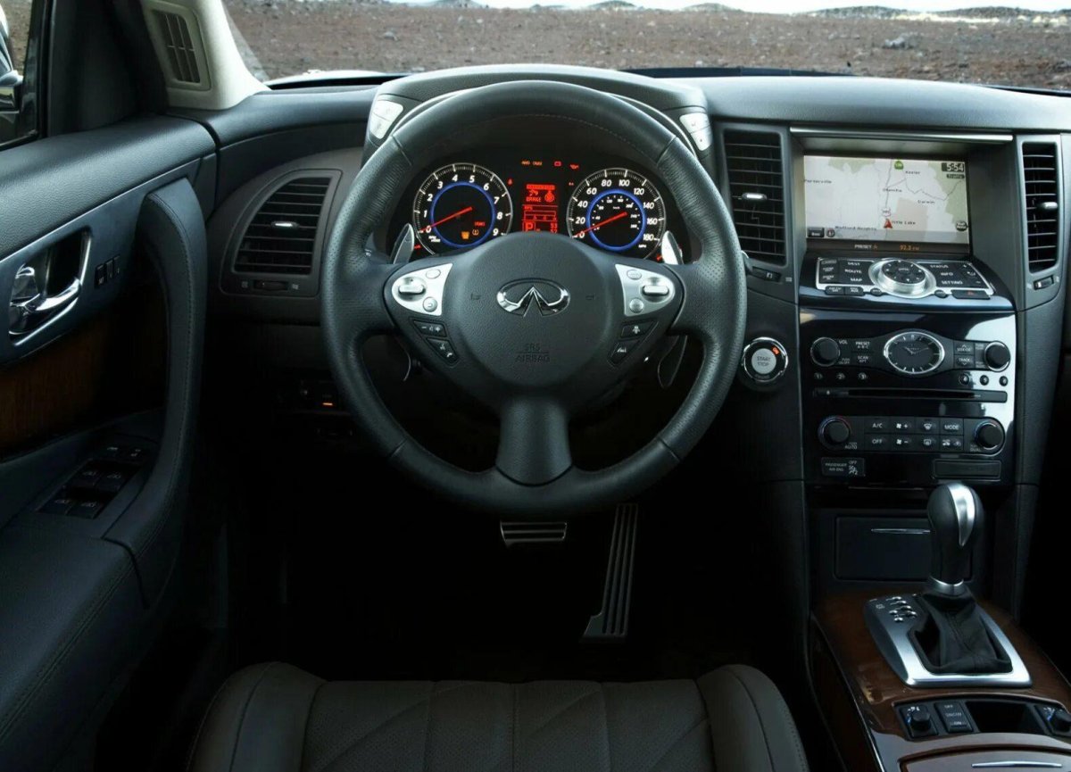 Infiniti fx50 салон