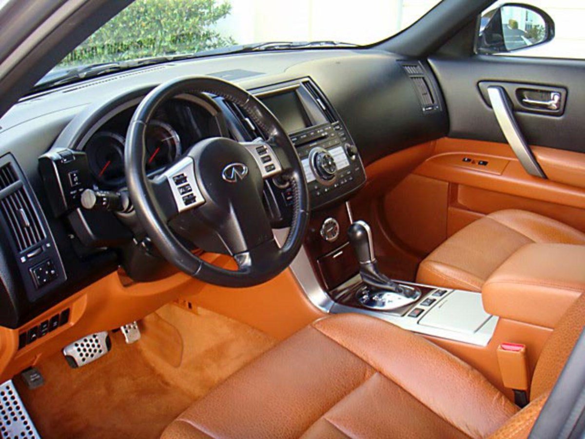 Infiniti fx35 салон