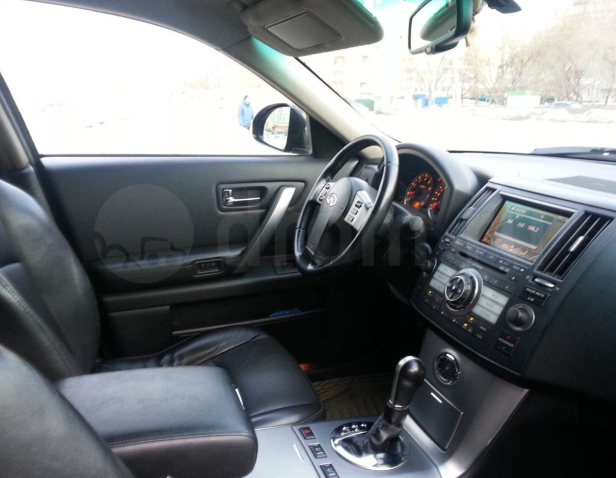 Инфинити fx35 2008 салон