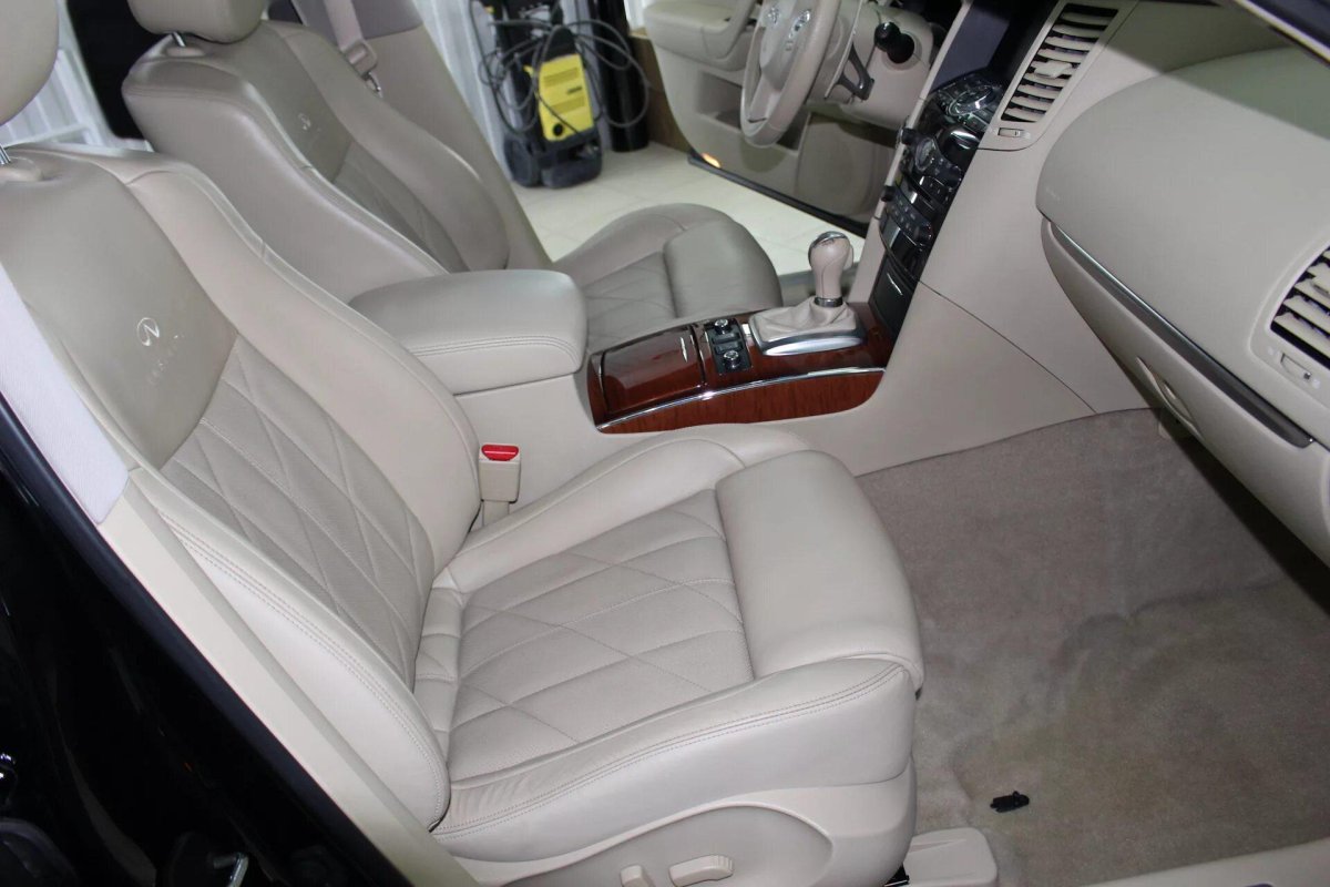 Инфинити fx35 бежевый салон