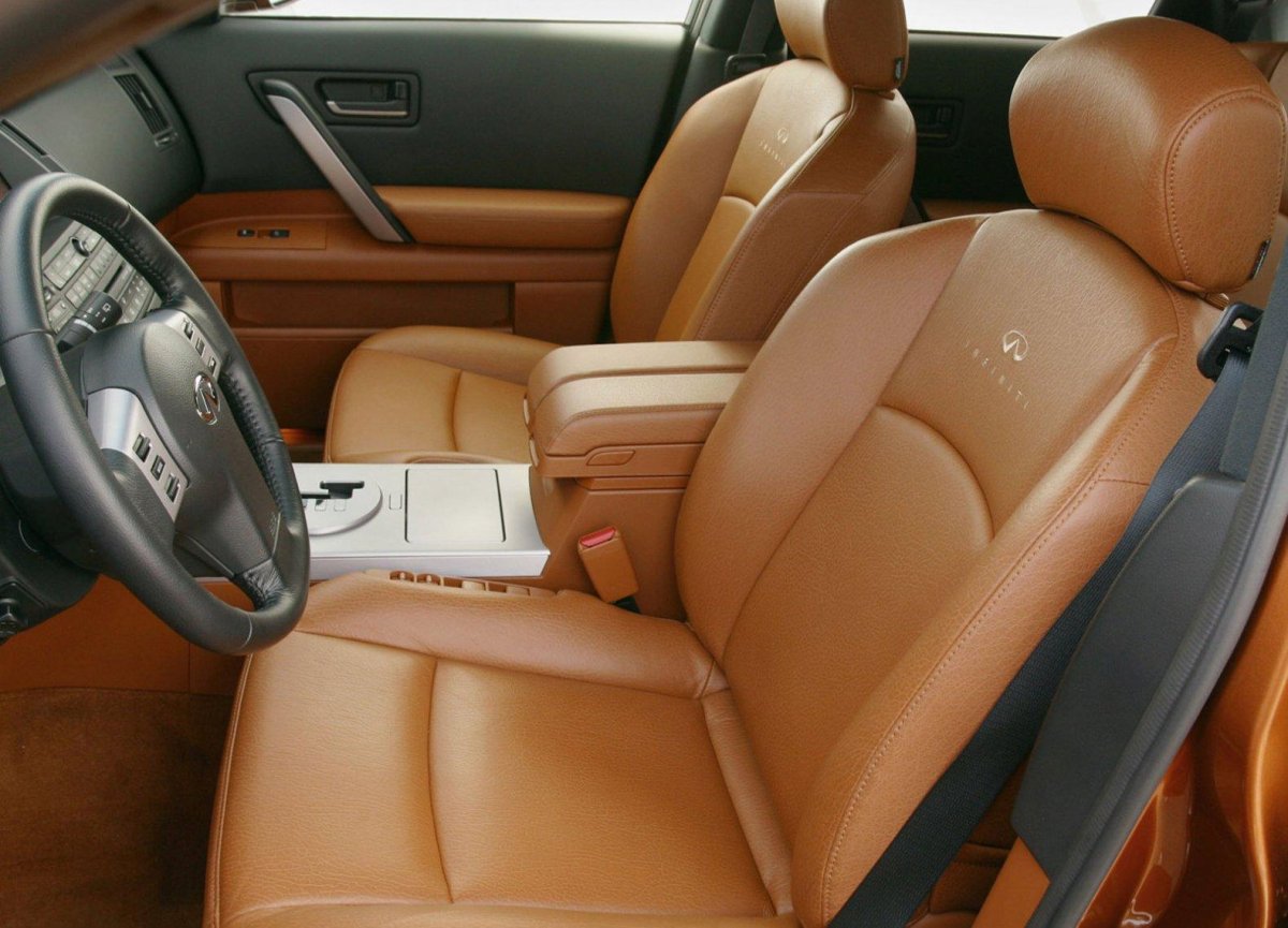 Инфинити fx35 2003 салон