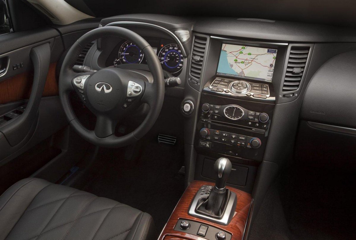 Infiniti fx35 салон