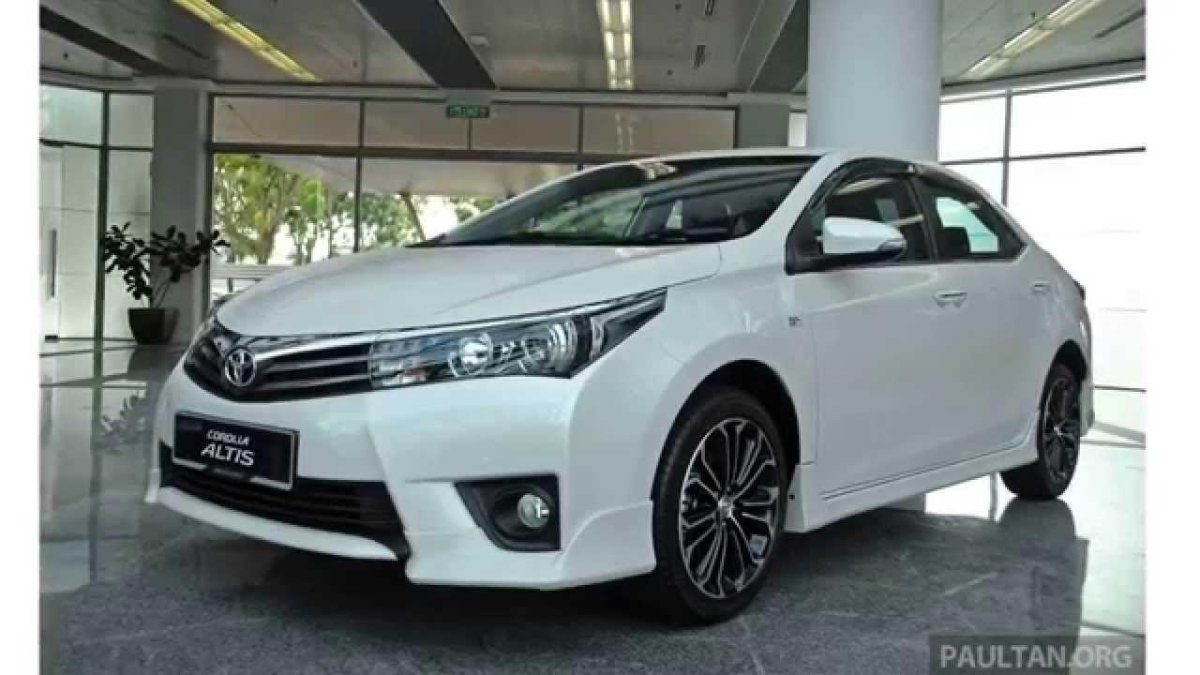 Тойота Королла АЛТИС 2014