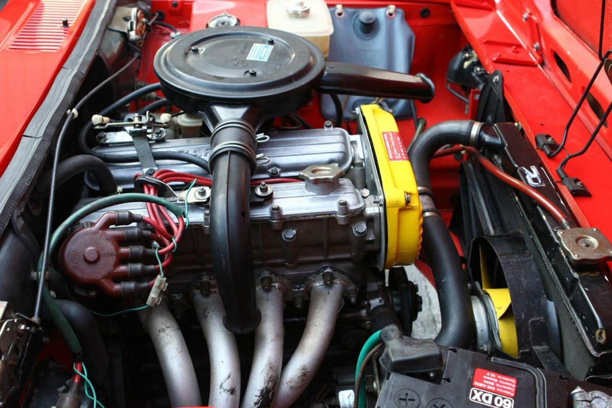 Fiat 131 Abarth двигатель